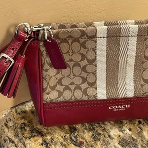 Women’s COACH Wristlet